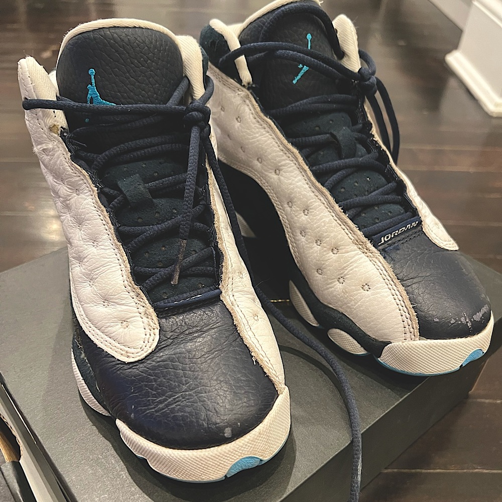 Air Jordan 13 retro (GS) size 4 youth